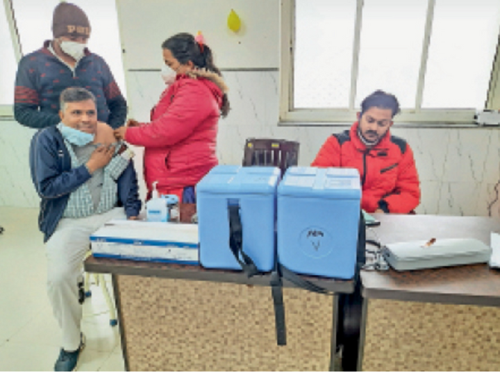 सरकार का फैसला: बहानेबाजों को अब नहीं लगेंगे टीके, रिकॉर्ड में होगी रिफ्यूज की एंट्री