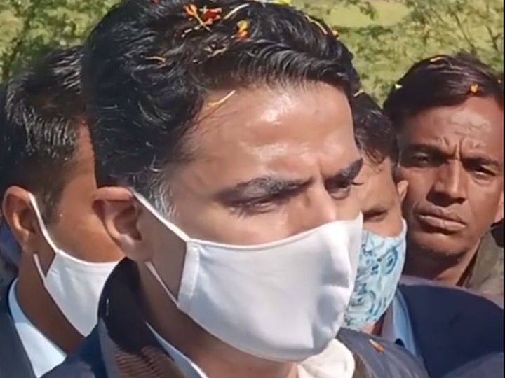 सचिन पायलट का भरतपुर दौरा दौसा में रुककर कार्यकर्ताओं से मिले, बयाना में होने वाली किसान महापंचायत में हैं मुख्य अतिथि