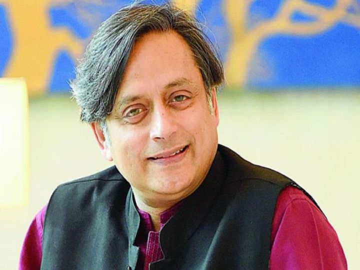 शशि थरूर और राजदीप सरदेसाई की ओर से पेश सीनियर एडवोकेट कपिल सिब्बल ने अपने क्लाइंट्स की गिरफ्तारी पर तुरंत रोक लगाने की मांग की।- फाइल फोटो - Dainik Bhaskar