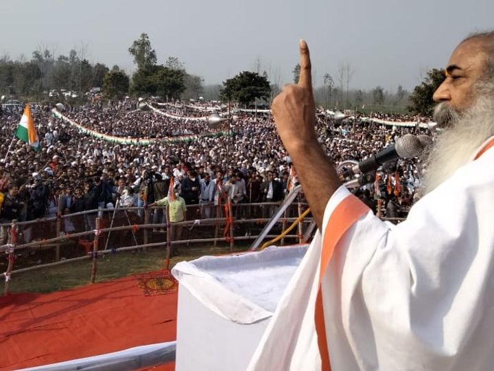 कांग्रेस में गहलोत VS पायलट:सचिन पायलट को प्रियंका के नजदीकी आचार्य प्रमोद कृष्णम ने दिया CM बनने का आशीर्वाद, लिखा- मुख्यमंत्री भव: