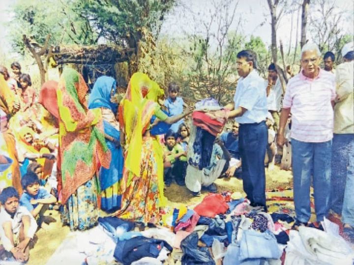 सेवा अंत्योदय वस्त्र बैंक मुंबई से भेज रहे खुशियां, 8 राज्यों के स्कूलों में खिलौना बैंक बनाए