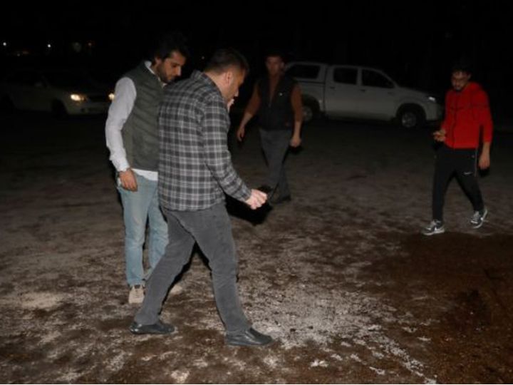 Three rockets were fired Monday night at Iraq's Irbil Airport. A civilian contractor was killed in the attack. The team investigating after the incident. - Dainik Bhaskar