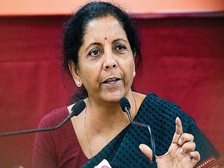 वित्त मंत्री निमर्ला सीतारमण के कार्यालय से जारी एक सोशल मीडिया पोस्ट में कहा गया कि भारतीय अर्थव्यवस्था के विकास, सरकार के सामाजिक सेक्टर के काम और ग्राहकों की सुविधा बढ़ाने में अब प्राइवेट बैंक भी समान रूप से भागीदार बन सकेंगे - Dainik Bhaskar