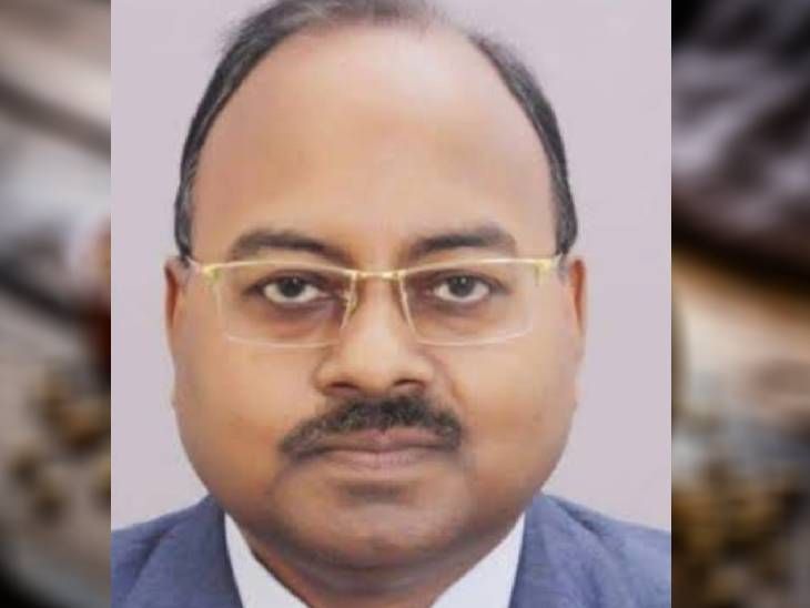 MP government transfers 4 IPS officers