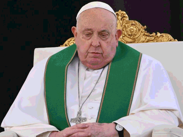 Signs of kidney failure found in Pope's blood report