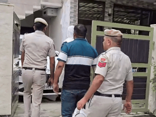 Father Kills Tennis Player Radhika Yadav In Gurugram: Was Angry At Daughter  For Making Reels On Instagram; Shot 3 Bullets With Revolver At Home |  Bhaskar English