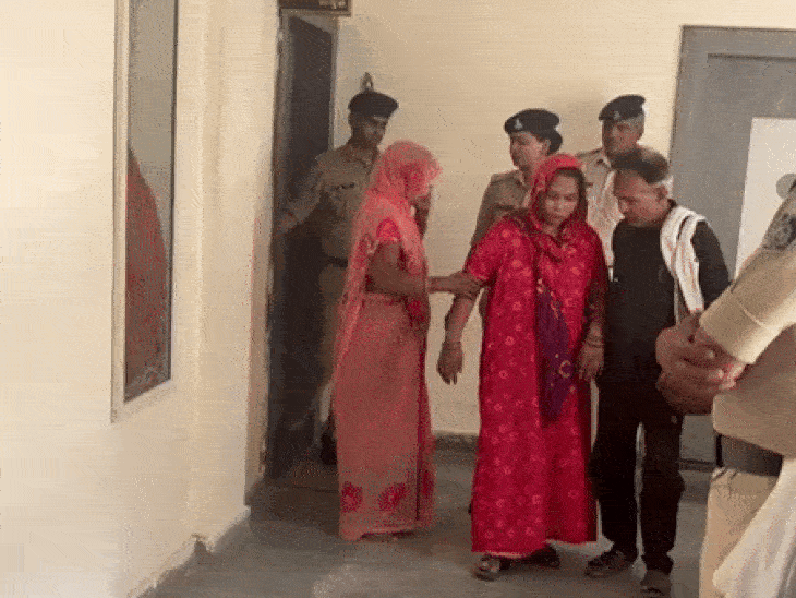 Woman loses eyesight after wrong injection in Morena: Quack treats her ...