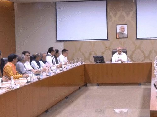 Portfolios alloted to ministers of Gujarat's new cabinet; Arjun Modhwadia  appointed with Forest and Environment Ministry, Praful Panseria gets Health  Ministry - Gujarat News | Bhaskar English