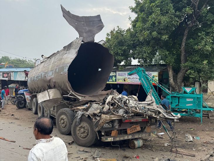 Empty gas tanker explodes in Itarsi, 8 injured Blast in battery cabin ...