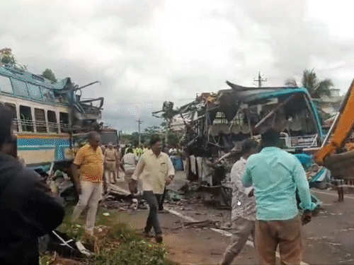 2 buses collide head-on in Tamil Nadu’s Tenkasi, 6 dead: 28 passengers ...