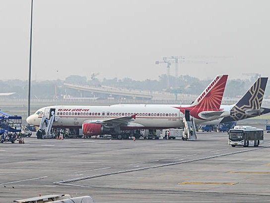 AlhindAir, FlyExpress get government nod for operations