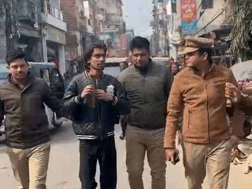 Female constable robbery case solved second accused held Shayan Mirza ...