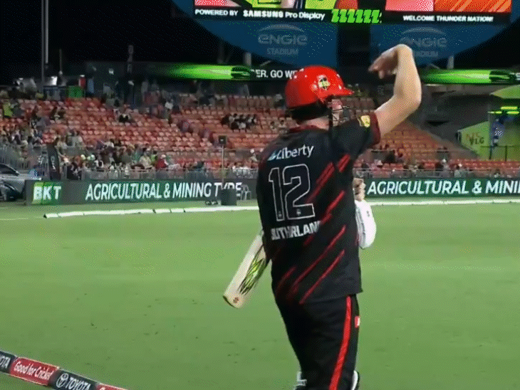 Watch | Mohammad Rizwan retired in BBL after slow batting: Ex-Pakistan ...