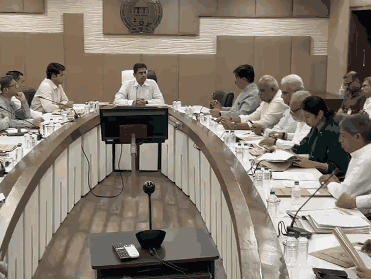 Ahmedabad MLAs Flag AQI Manipulation | Officers Meeting