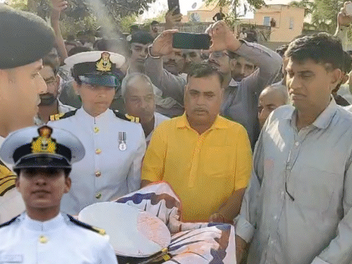Rajasthan Sub Lieutenant Dies in Accident; Brother Performs Last Rites ...