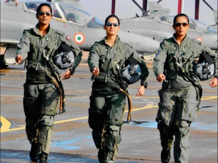Indian Air Force Careers: Options For Class 12 & Graduation Students