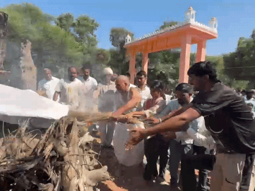 Army Havaldar Jitendra Singh Death | Daughter Performs Last Rites
