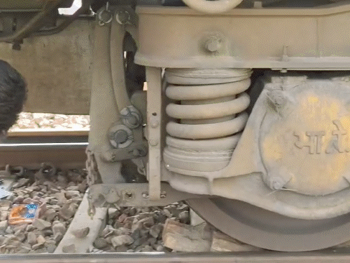 Agra-Bandikui MEMU Train Derails Near Kherli | Rail Route Affected