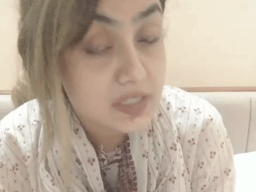 Model Shraddha Dubey to surrender:Says with folded hands, ‘I haven’t run away’; boyfriend jumped from a flat in Lucknow