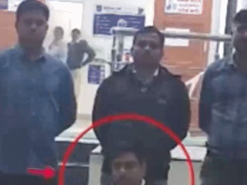 Photo: bhaskarenglish.in Outrage in Surat After Fake Doctor Receives Ayurveda Award
