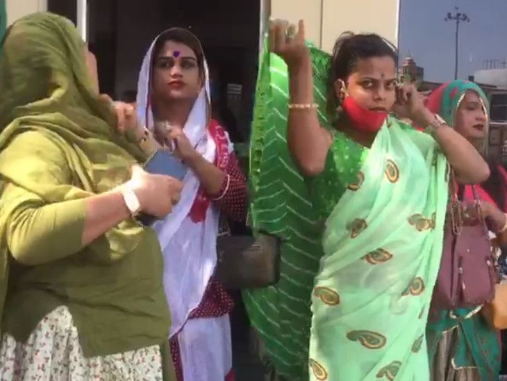 Hijra (Kinner) Fight For Badhai Amount In Ajmer Martindal Bridge ...