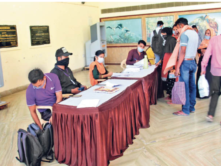 398 e-mitra machines worth 8.55 crore lying idle for 1 year, e-mitra ...