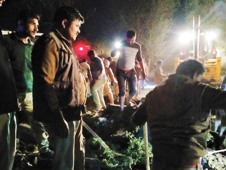 Many laborers killed in a road accident occurred in Kanpur dehat Uttar ...