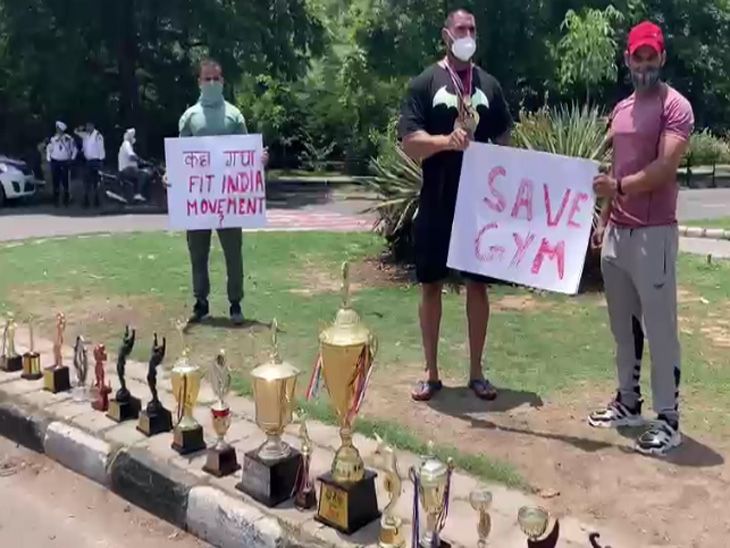 The gym owner, who was Mr. Asia and Mr. India at Chandigarh Matka Chowk ...