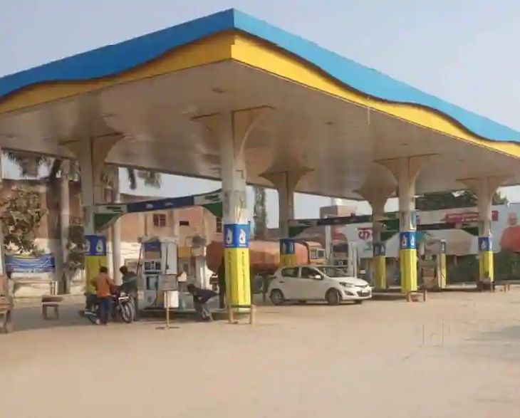 Petrol Diesel Price in Kanpur Extra premium petrol pump at Industrial