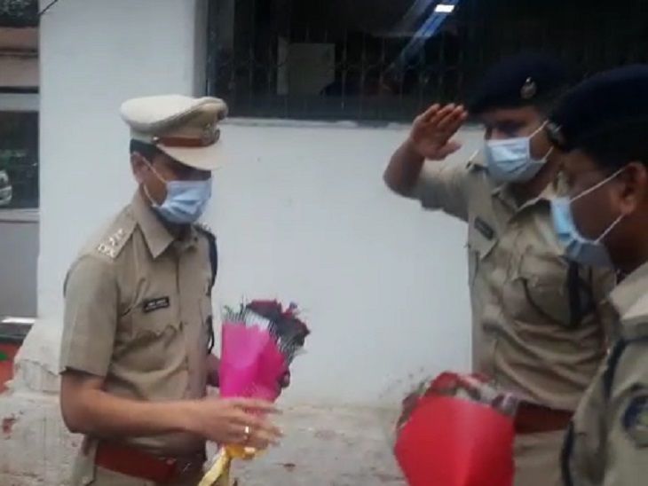 Raipur Police's new SSP Prashant Agarwal This officer has done ...