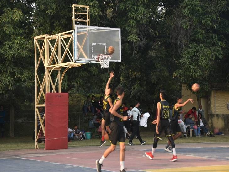 Varanasi District team became champion in Basketball, BHU beat Surguja