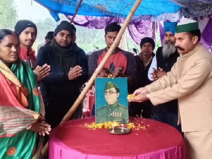 Farmers remember Subhash Chandra Bose in Rampur: Farmers of BKU ...