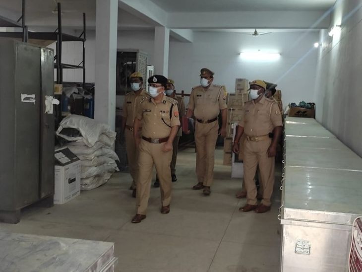 In Sonbhadra, the Superintendent of Police inspected the parade at ...