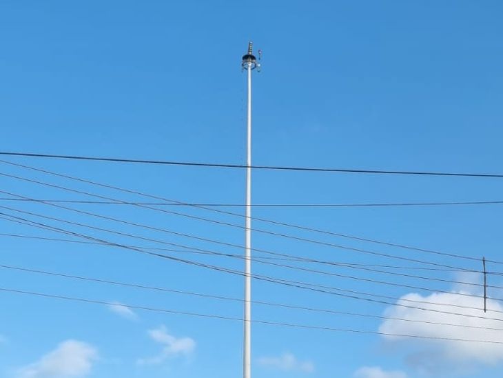 The tricolor does not wave on the 100 feet high pole at the Lions Park ...