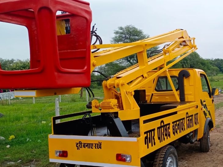 The unusable garbage vehicle was made useful, the hydraulic machine ...