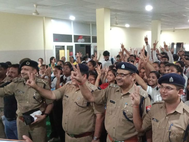 DIG Shalabh Mathur reached Sambhal said – everyone's participation is ...