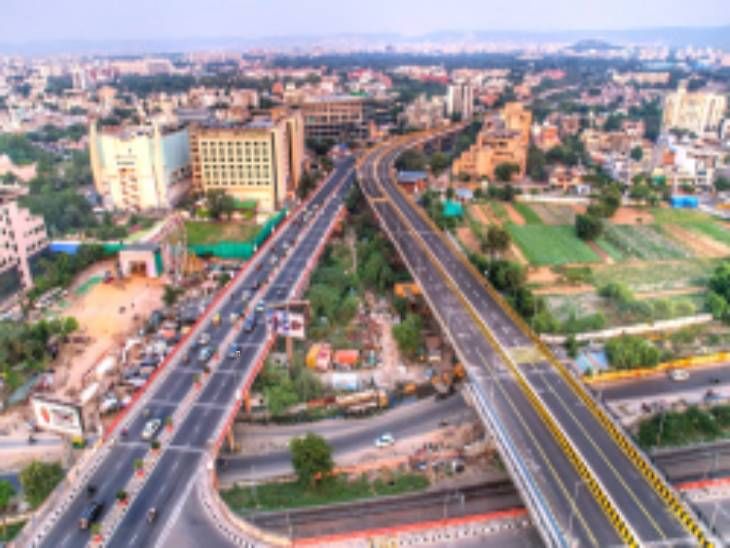 300 turns, 5 feet high divider at Sodala-Ajmer Road elevated merger point