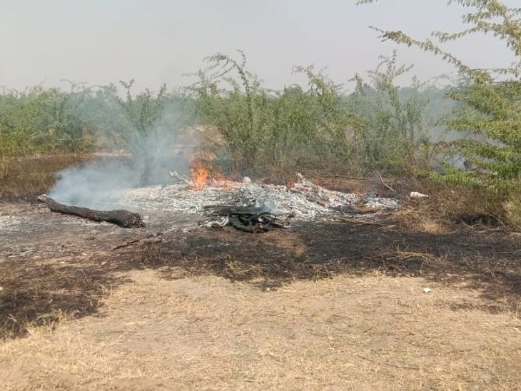 Fire was brought under control with the help of villagers, fire brigade ...