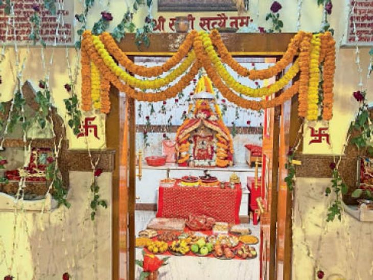 On the 36th anniversary of the temple, Rani Sati Dadiji was worshiped ...