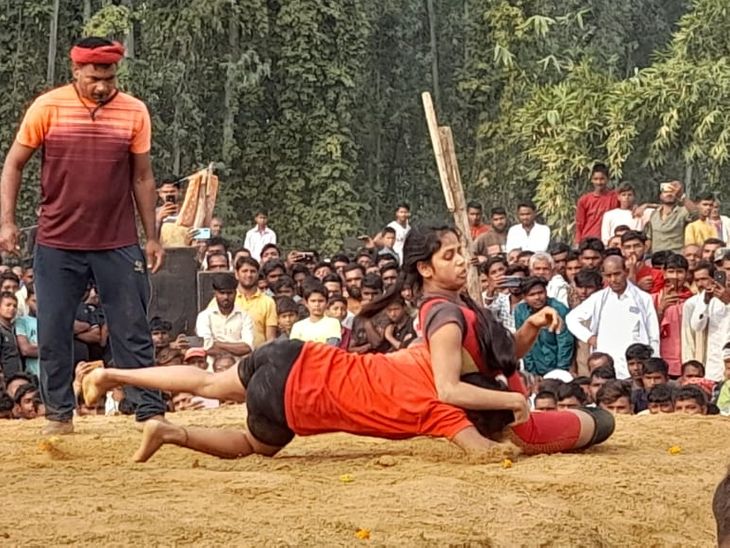 Took part in wrestling riot, Javed Gani of Jammu defeated Munna Tiger ...