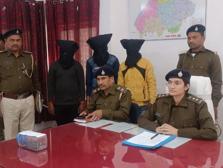 Police arrested 3 criminals, Brezza car also seized in aurangabad ...