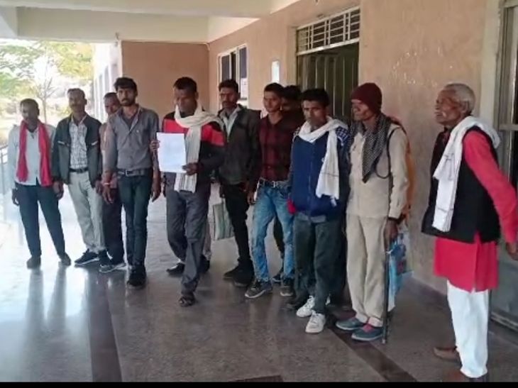 By handing over the memorandum to the Additional Collector, demanded ...