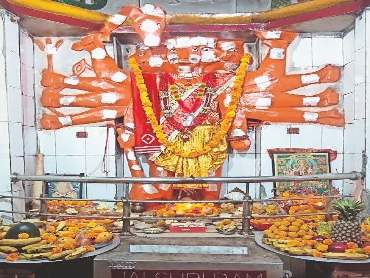 120 years old Shri Panchmukhi Hanuman temple is established in Haldari