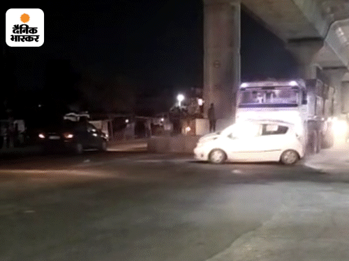 Meerut Delhi Road Car Truck Accident Video Update | Meerut News | UP ...