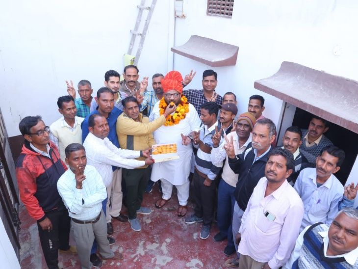 Saurabh Rathore honored for fighting the battle of Spinning Mill ...