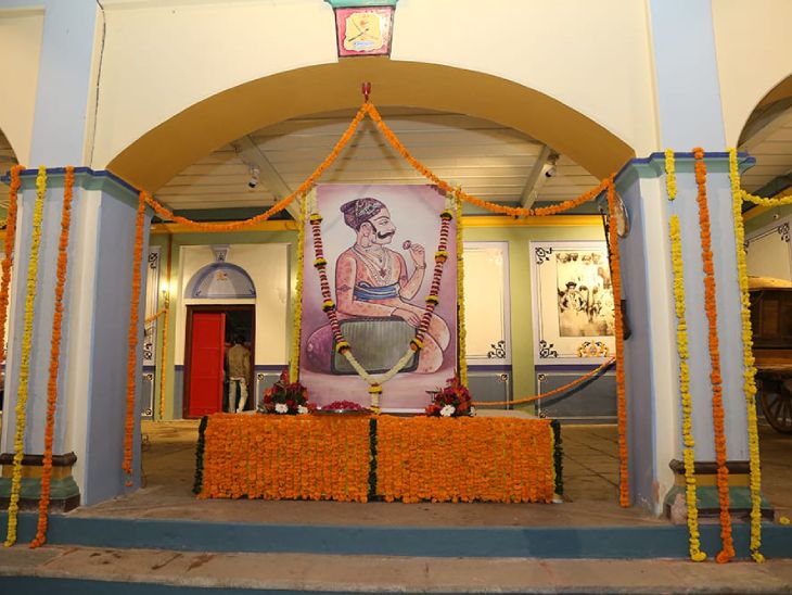 There will be Gadi Pujan, fireworks and Kavi Sammelan