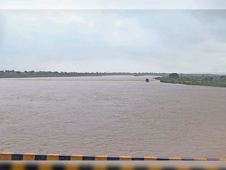 4 thousand million cubic meters of water flows in the rain, half will ...