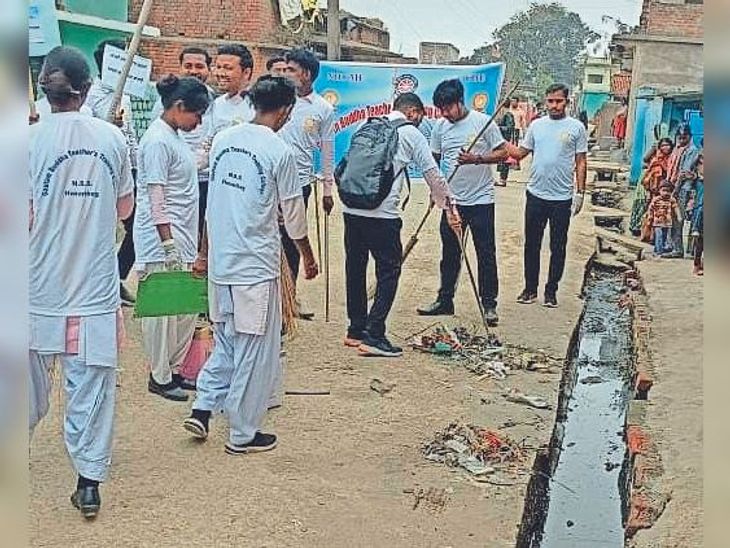 Trainees run awareness program on cleanliness in Partumba village