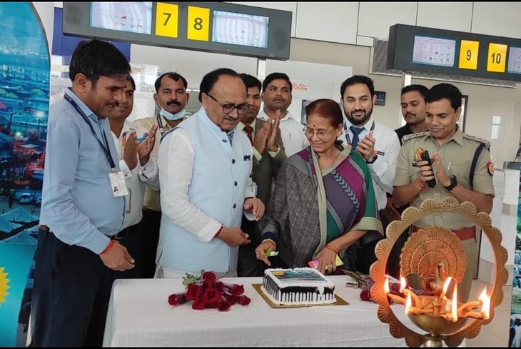 Another flight from Prayagraj to Dehradun MP Keshari Devi inaugurated ...