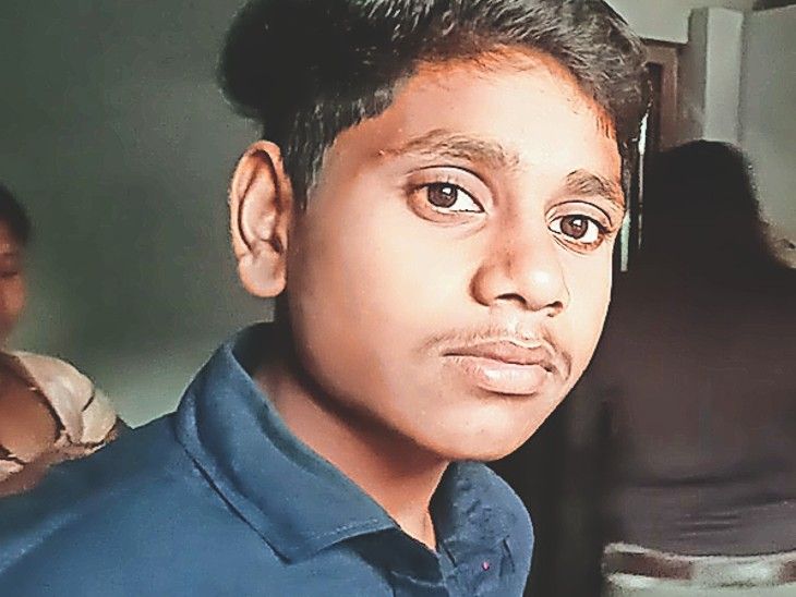 Reached school in the afternoon, hanged during tea break in the evening